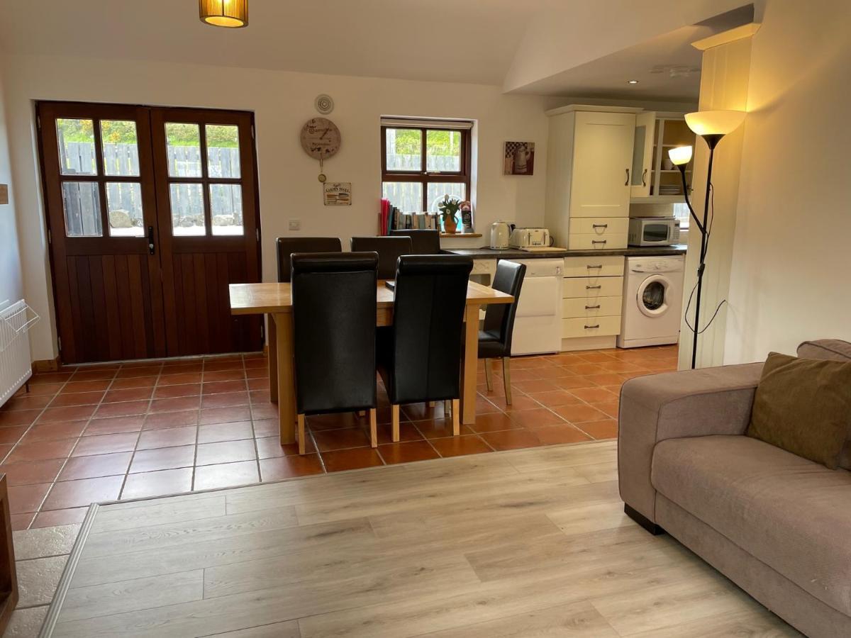 Tavnaghoney Cottages Cushendall Exteriör bild